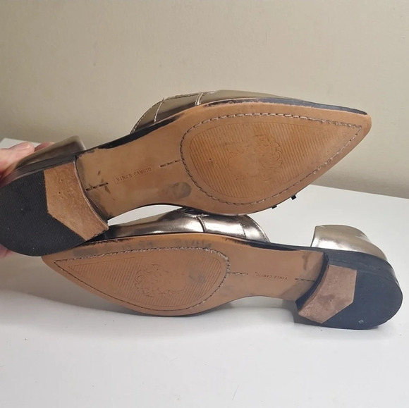 Vince Camuto D'Orsy silver metallic patent leather  tassel flats SZ 6 - Picture 7 of 10